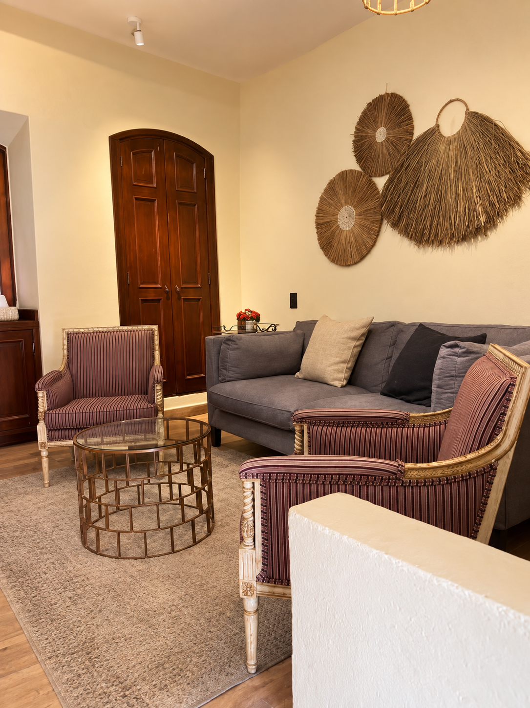 Deluxe Suite, view 6 of 6