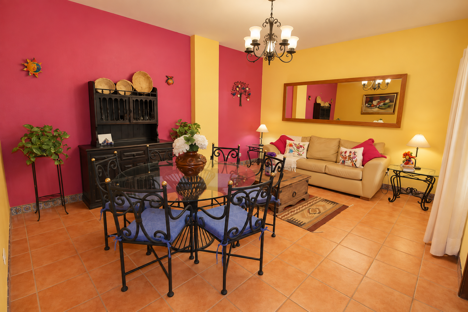 Family Suite living and dining area
